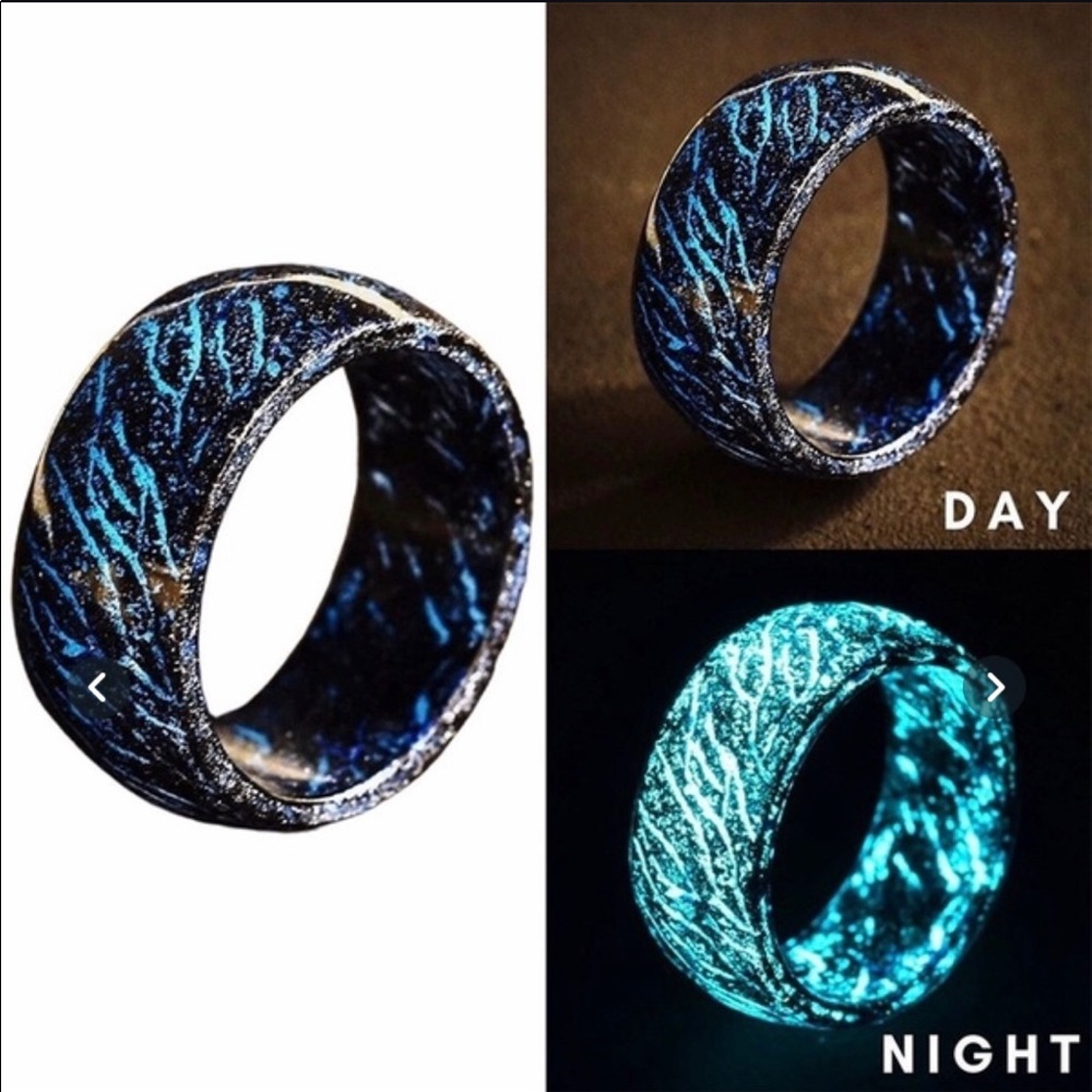 Black crackle glow in the dark ring